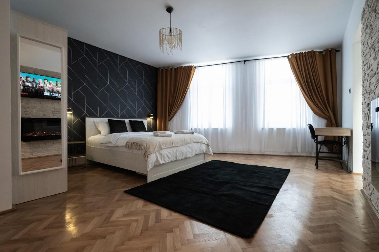 Hotel Casa Basarab Braşov Extérieur photo