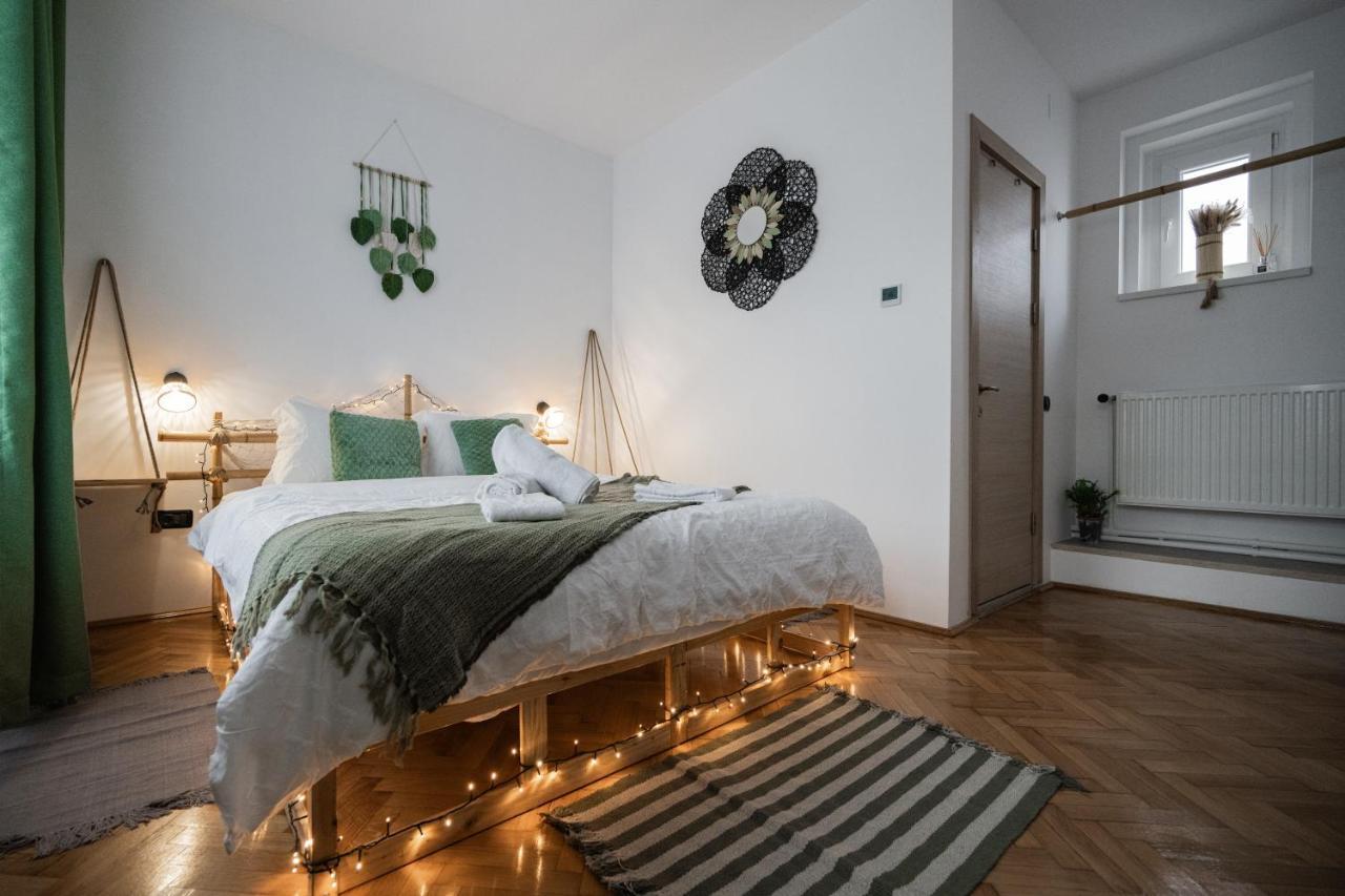 Hotel Casa Basarab Braşov Extérieur photo