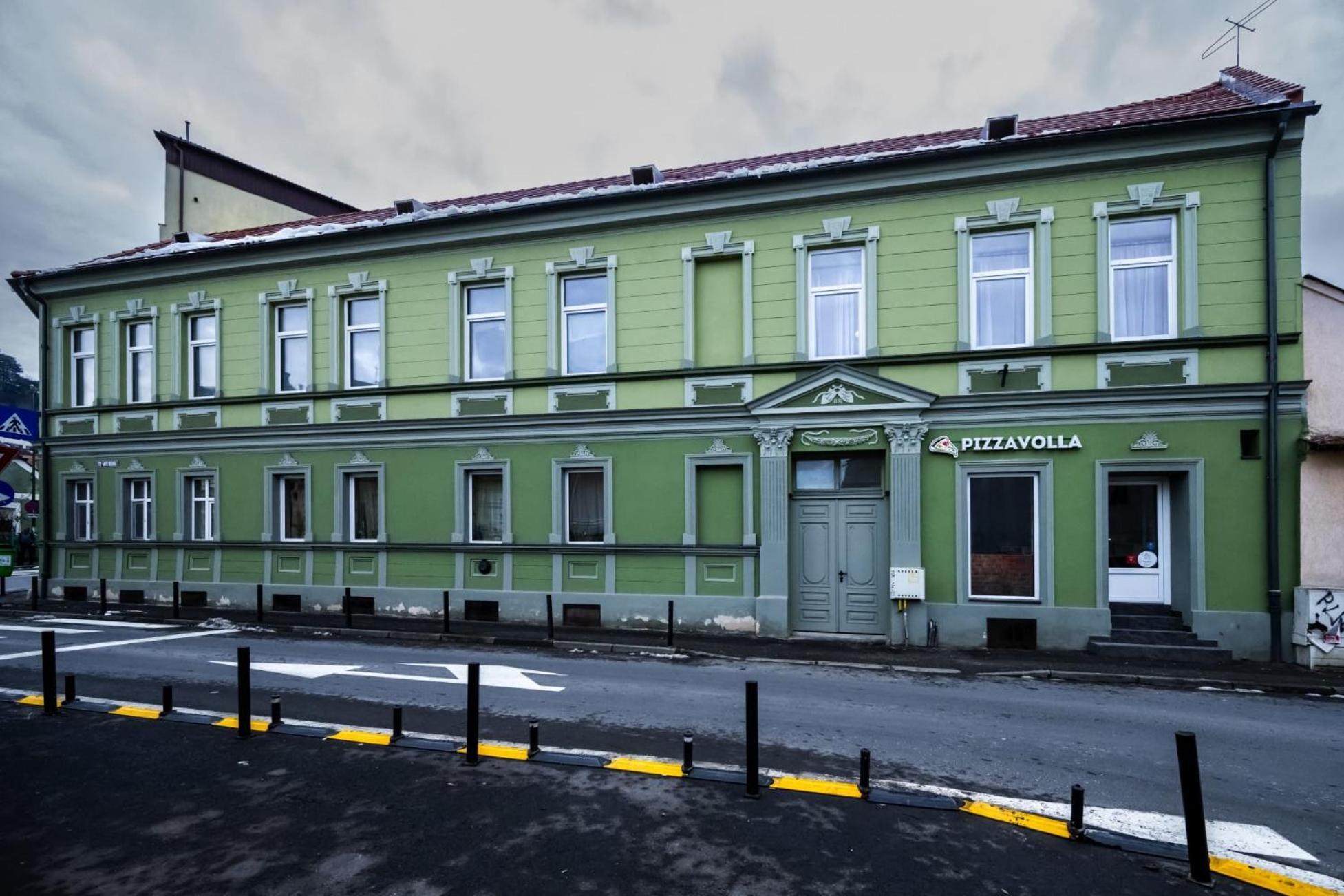 Hotel Casa Basarab Braşov Extérieur photo