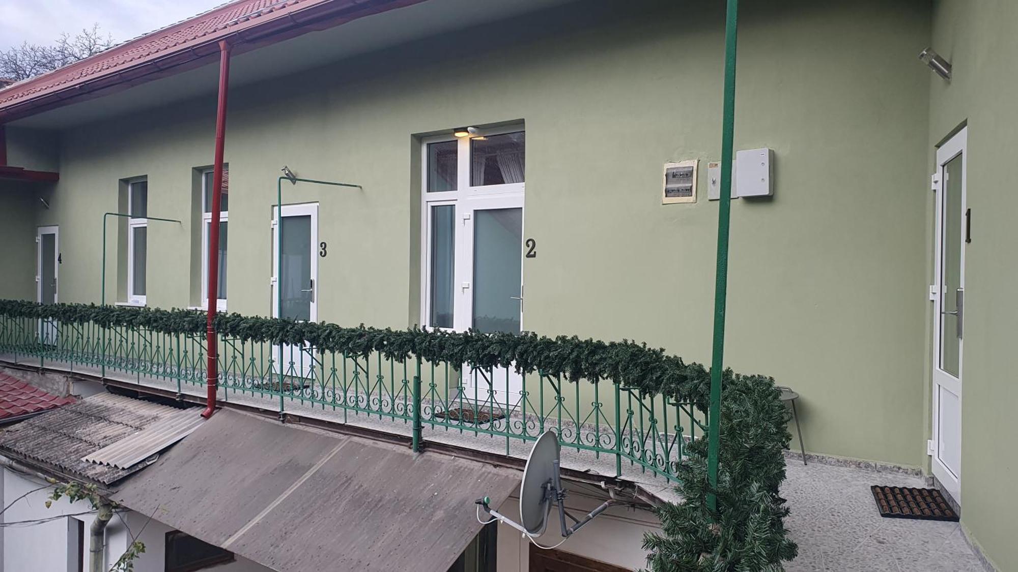 Hotel Casa Basarab Braşov Extérieur photo
